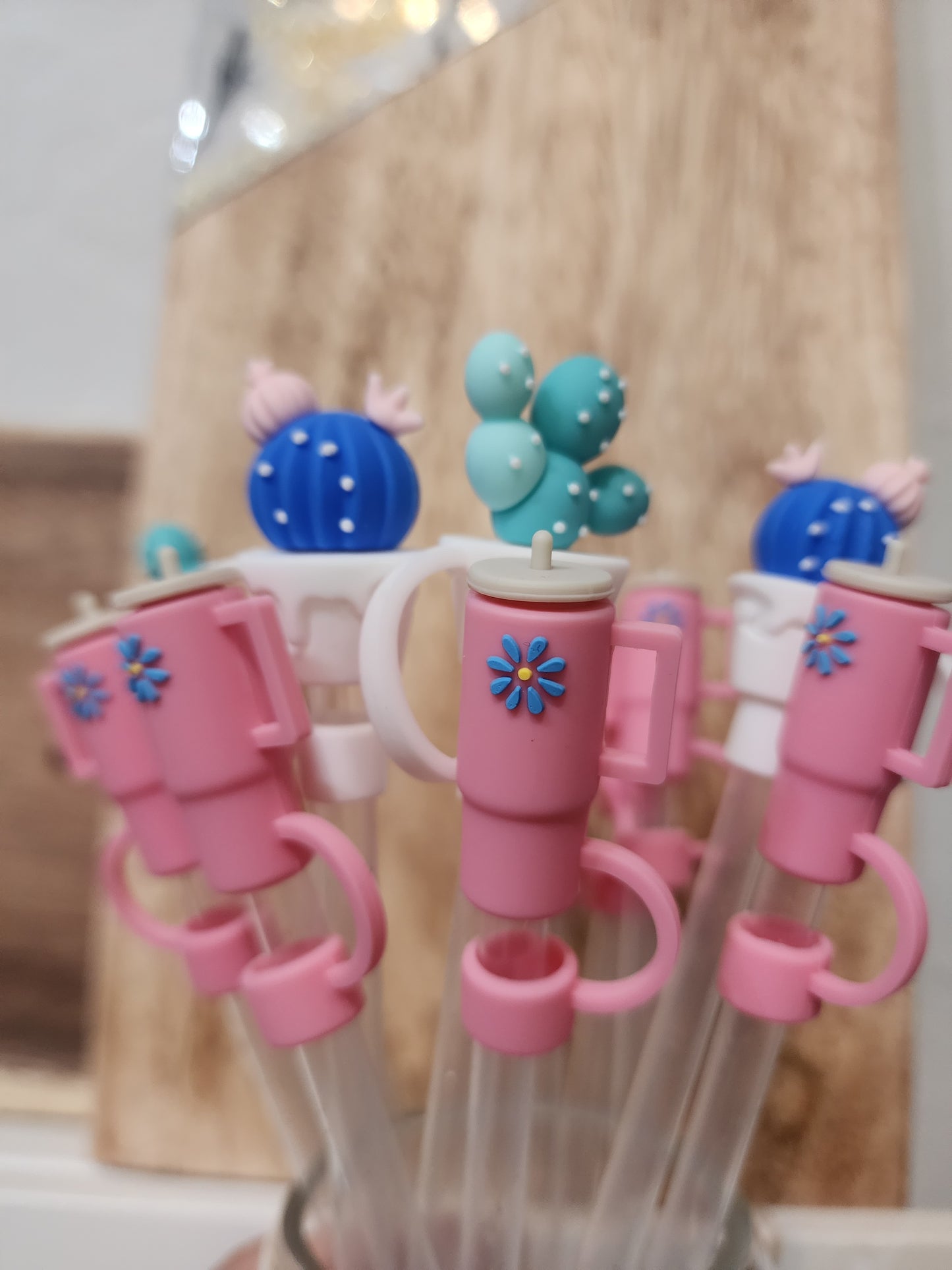 Straw Toppers