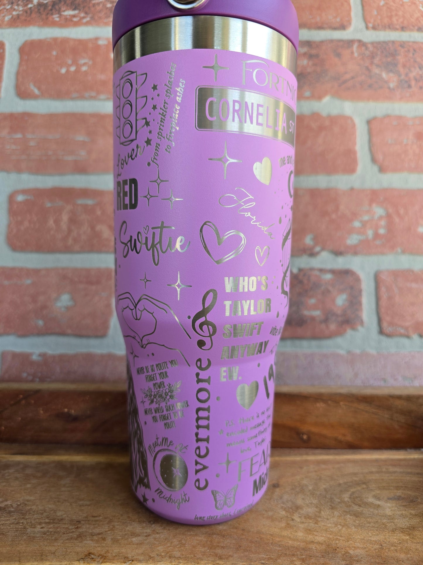 Taylor Swift 30 OZ Ice Flow