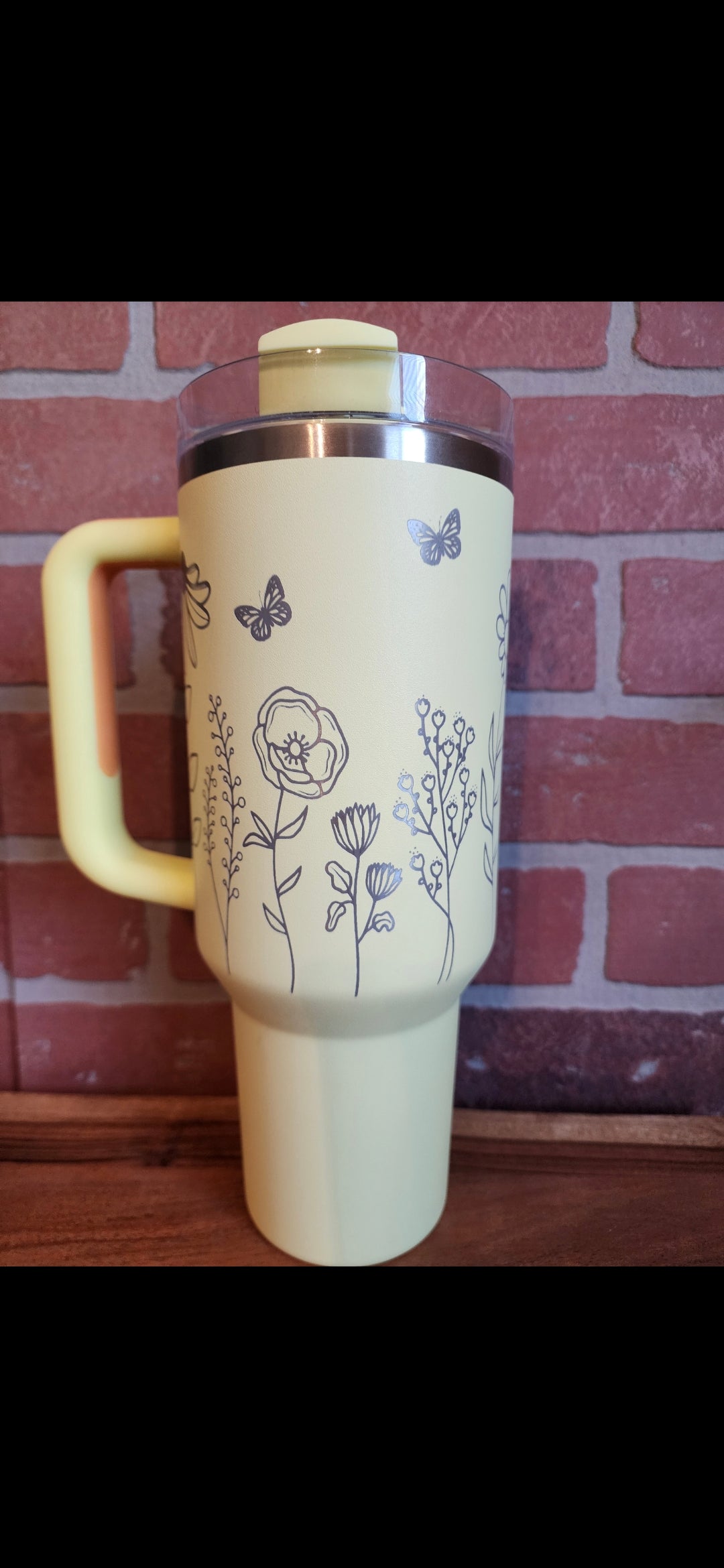 40 OZ Engraved Flowers & Butterflies