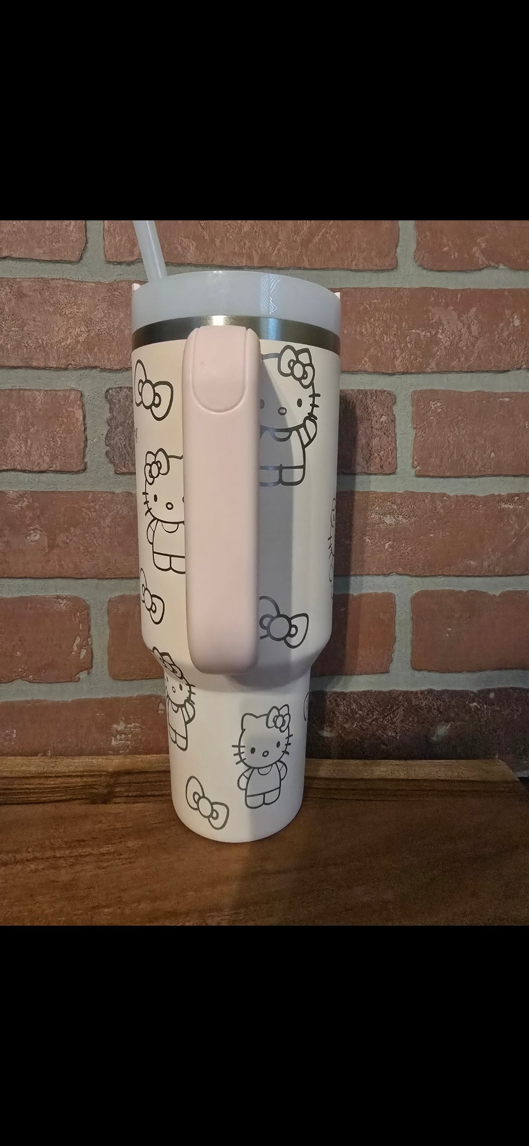 40 Oz Engraved Kitty